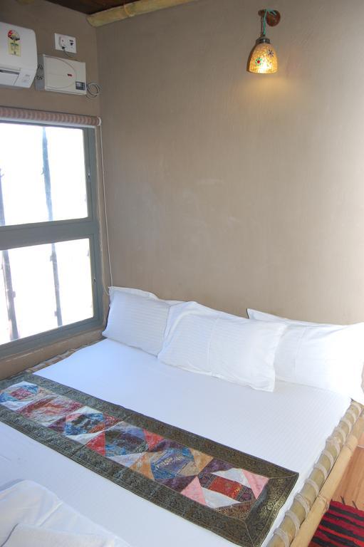 Shri Guest House Варанаси Стая снимка