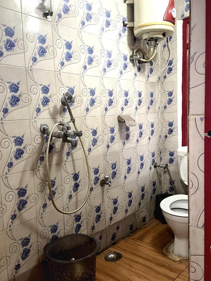 Shri Guest House Варанаси Екстериор снимка