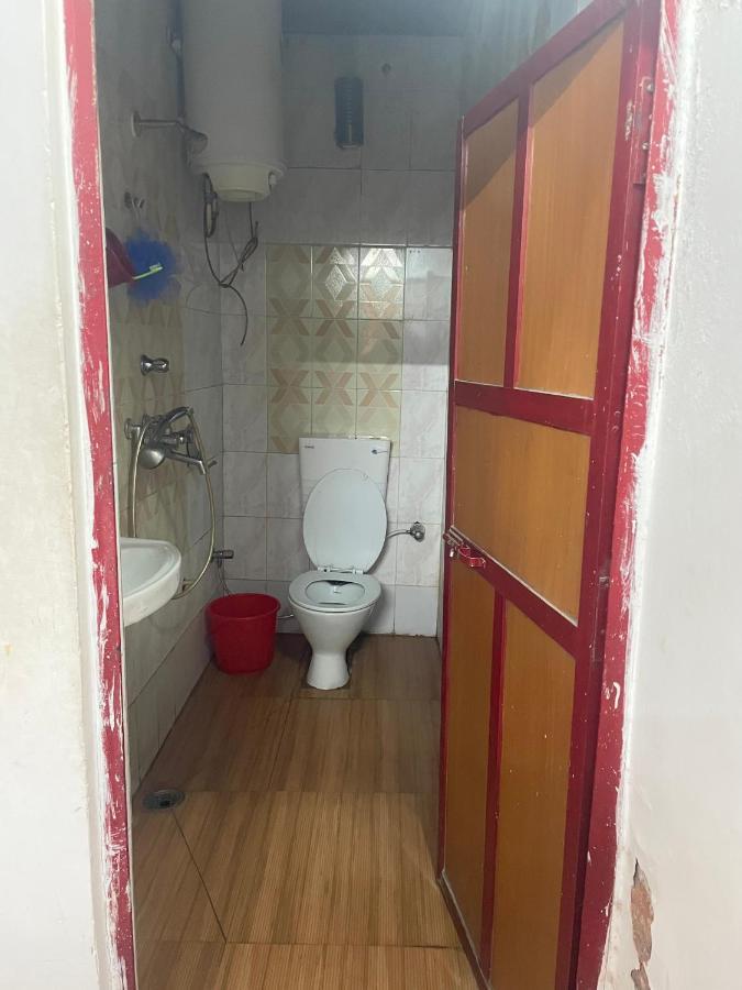 Shri Guest House Варанаси Екстериор снимка