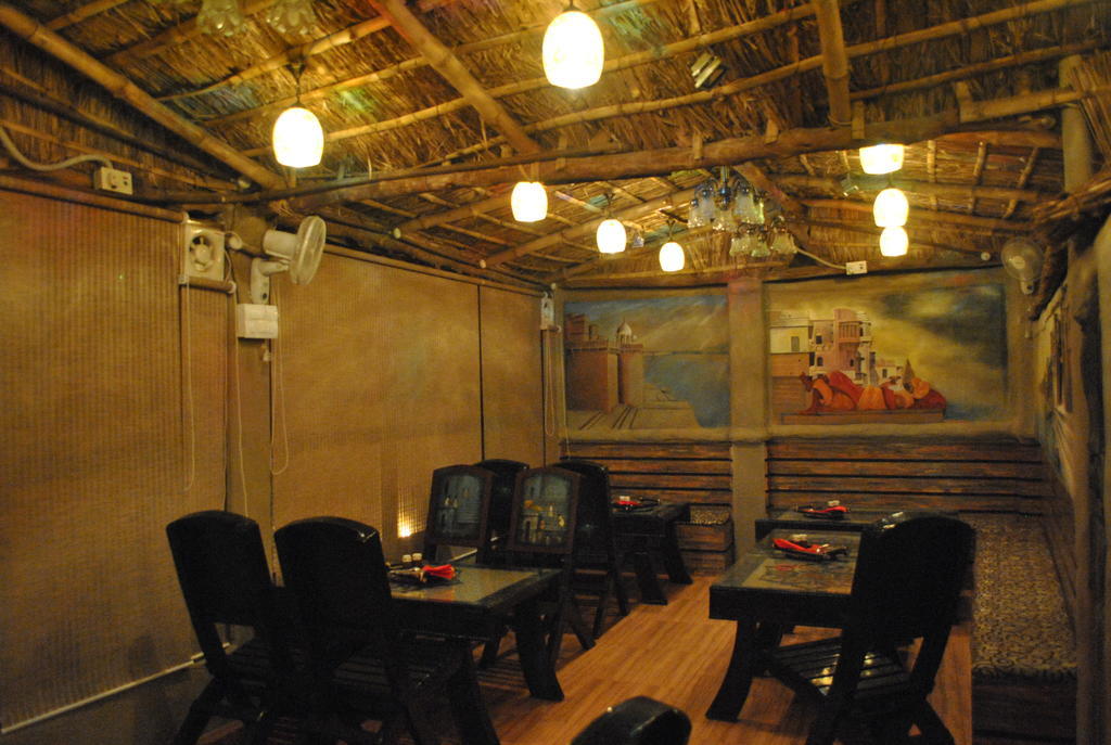 Shri Guest House Варанаси Екстериор снимка