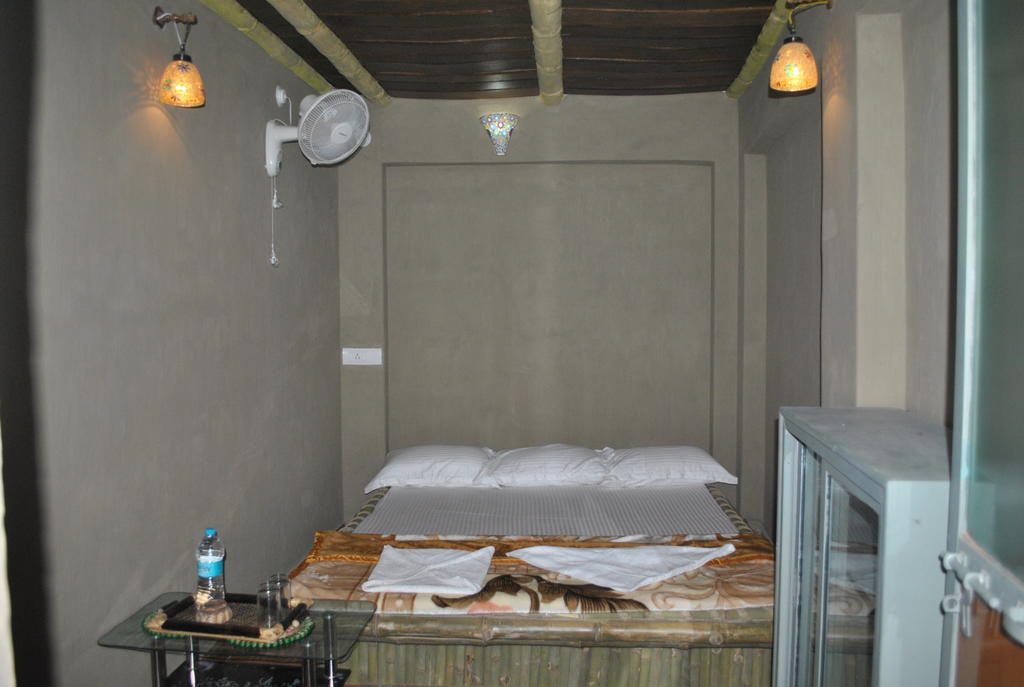 Shri Guest House Варанаси Екстериор снимка