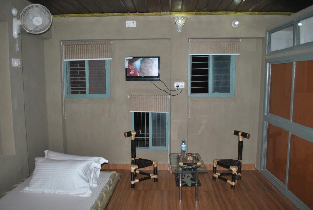 Shri Guest House Варанаси Екстериор снимка